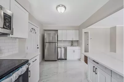 526 Albert Street, East Meadow, NY 11554 - Photo 3