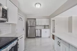 526 Albert St, East Meadow, NY 11554 - Photo 3