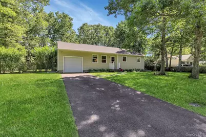 38 Woodridge Road, Hampton Bays, NY 11946 - Photo 19