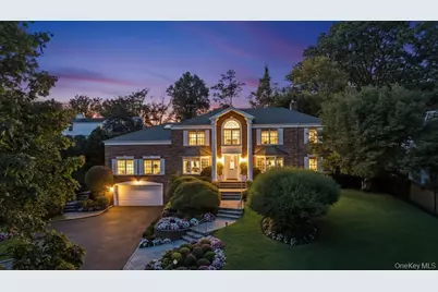 22 Bayside Drive, Great Neck, NY 11023 - Photo 37