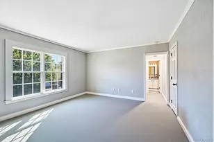 22 Bayside Dr, Great Neck, NY 11023 - Photo 21