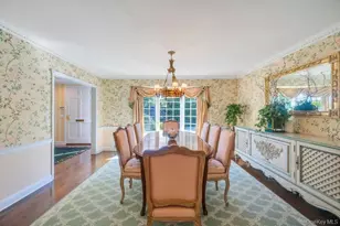 22 Bayside Dr, Great Neck, NY 11023 - Photo 7