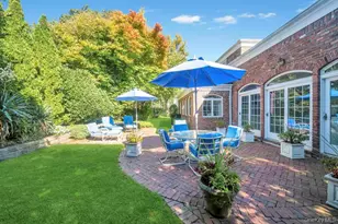 22 Bayside Dr, Great Neck, NY 11023 - Photo 31