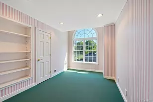 22 Bayside Dr, Great Neck, NY 11023 - Photo 27