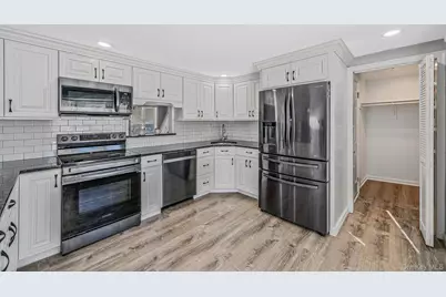 19 Osborne Avenue, Mount Sinai, NY 11766 - Photo 15