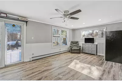 19 Osborne Avenue, Mount Sinai, NY 11766 - Photo 11