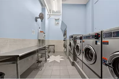 170-06 Crocheron Avenue #3E, Flushing, NY 11358 - Photo 17