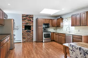 84 Bieselin Rd, Bellport, NY 11713 - Photo 7