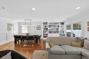 211 Barton Ave, Melville, NY 11747 - Photo 17