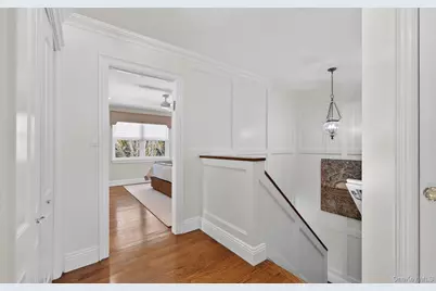 211 Barton Avenue, Melville, NY 11747 - Photo 21