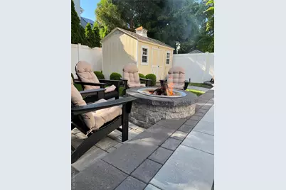 211 Barton Avenue, Melville, NY 11747 - Photo 35