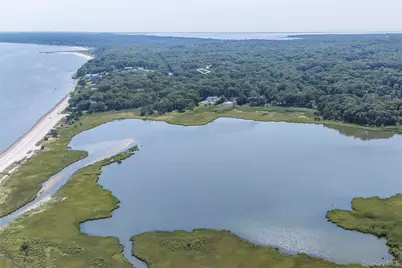 87 Washington Heights Avenue, Hampton Bays, NY 11946 - Photo 41