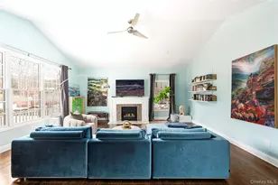 87 Washington Heights Ave, Hampton Bays, NY 11946 - Photo 7