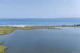 87 Washington Heights Ave, Hampton Bays, NY 11946 - Photo 43