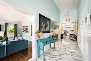 87 Washington Heights Ave, Hampton Bays, NY 11946 - Photo 7