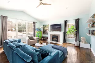 87 Washington Heights Ave, Hampton Bays, NY 11946 - Photo 9