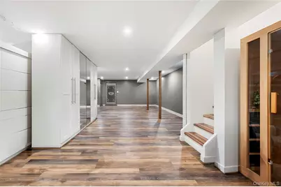 87 Washington Heights Avenue, Hampton Bays, NY 11946 - Photo 25