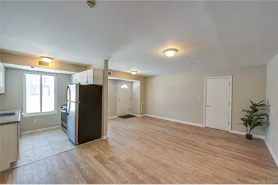 27 El Camino Court #27, Coram, NY 11727 - Photo 5