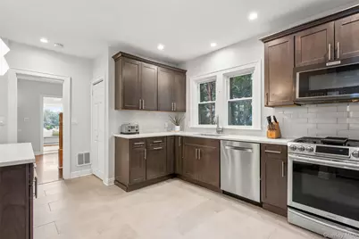 85 Lakeview Avenue, Scarsdale, NY 10583 - Photo 13