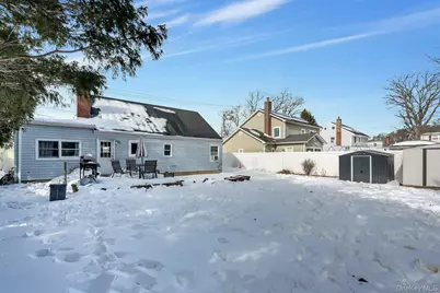 35 Kenwood Avenue, Massapequa, NY 11758 - Photo 17