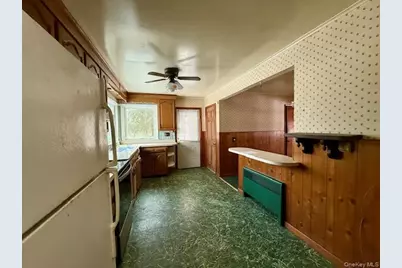 7 Christopher Avenue, Highland, NY 12528 - Photo 17