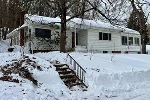 7 Christopher Ave, Highland, NY 12528 - Photo 3