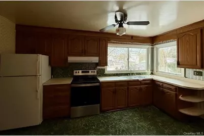 7 Christopher Avenue, Highland, NY 12528 - Photo 21