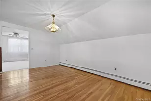 26 Terrace Ave, Floral Park, NY 11001 - Photo 23