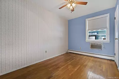 26 Terrace Avenue, Floral Park, NY 11001 - Photo 23