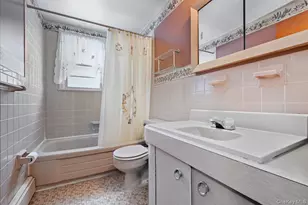 26 Terrace Ave, Floral Park, NY 11001 - Photo 27