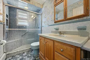 26 Terrace Ave, Floral Park, NY 11001 - Photo 11