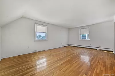 26 Terrace Avenue, Floral Park, NY 11001 - Photo 29