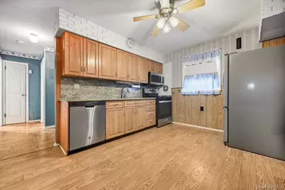 26 Terrace Avenue, Floral Park, NY 11001 - Photo 17