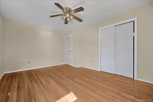 26 Terrace Ave, Floral Park, NY 11001 - Photo 21