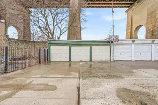 21-20 22nd Rd, Astoria, NY 11105 - Photo 17