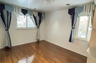 105 Seaman Rd, Jericho, NY 11753 - Photo 13