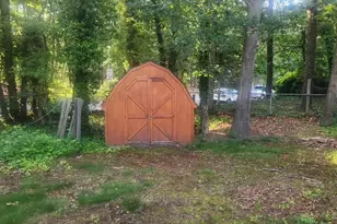 38 Maria Ct, Holbrook, NY 11741 - Photo 21