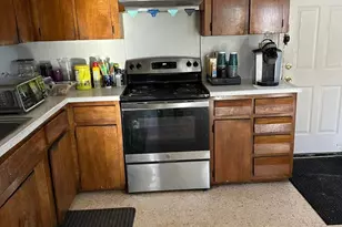 38 Maria Ct, Holbrook, NY 11741 - Photo 9