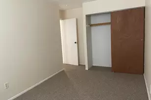 95 Hill Ct, Calverton, NY 11933 - Photo 11