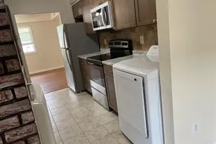 95 Hill Ct, Calverton, NY 11933 - Photo 3