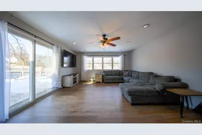 19 Larch Road, Rocky Point, NY 11778 - Photo 11