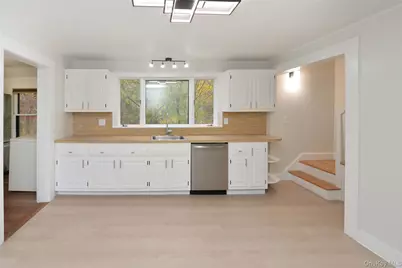 19 Johnsontown Road, Sloatsburg, NY 10974 - Photo 9