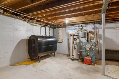 39 Garnet Lane, Plainview, NY 11803 - Photo 23