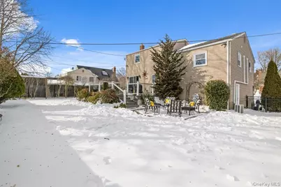 39 Garnet Lane, Plainview, NY 11803 - Photo 27