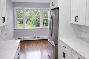 321 Oakford St, West Hempstead, NY 11552 - Photo 3