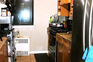 87-30 204th St, Hollis, NY 11423 - Photo 17