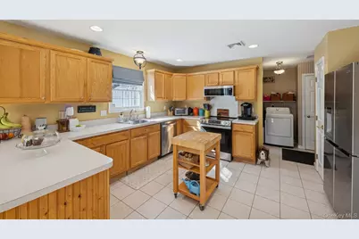 77 Fairway Drive, Wading River, NY 11792 - Photo 7