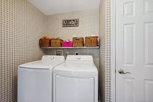 77 Fairway Dr, Wading River, NY 11792 - Photo 9