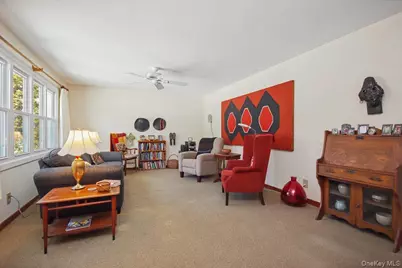 82 Sleight Plass Road, Poughkeepsie, NY 12603 - Photo 11