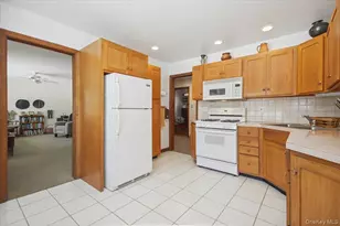 82 Sleight-Plass Rd, Poughkeepsie, NY 12603 - Photo 13